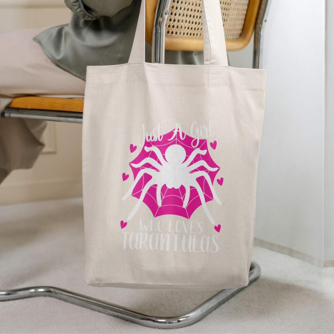 Just A Girl Who Loves Tarantulas Tote Bag